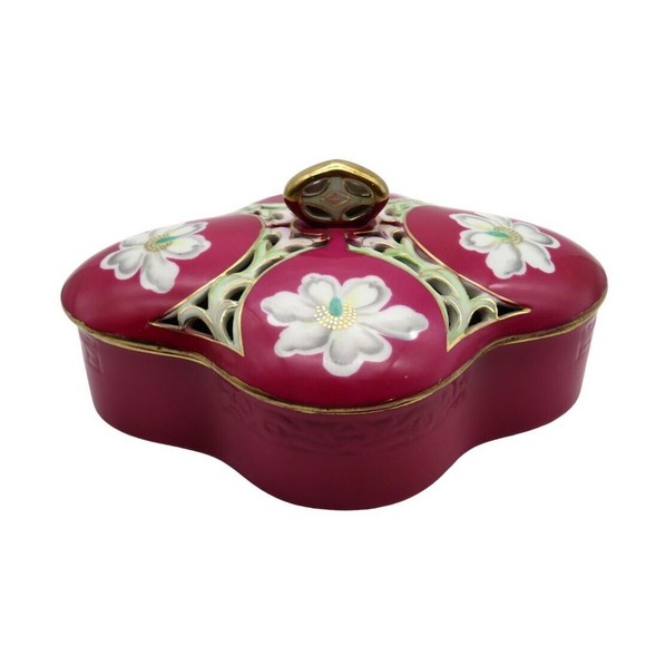 Vintage Ucagco Lidded Dish Ceramic Porcelain Jewelry Trinket Hand Painted Japan - Picture 3 of 9